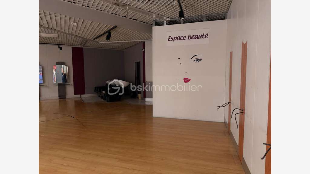 Vente local commercial de 90m² à Bourg-de-Péage