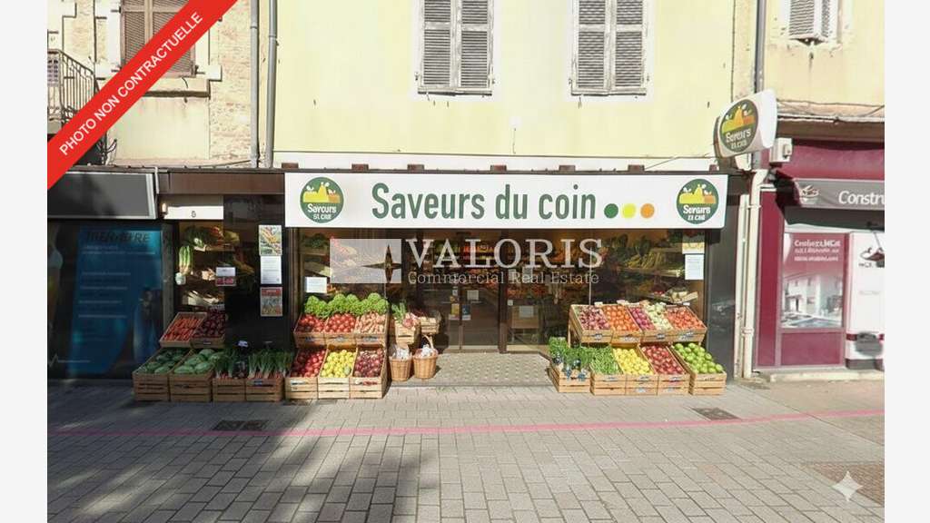 Local commercial 427m² à vendre à Bourg en Bresse