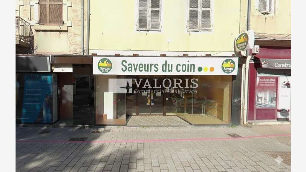 Local commercial 427m² à vendre à Bourg en Bresse