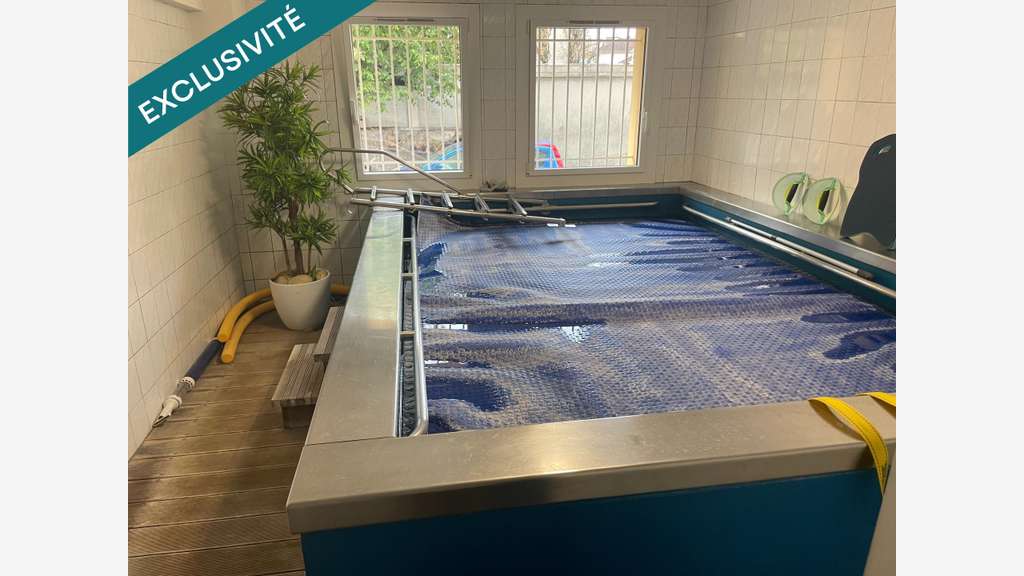 Coup de cœur ! 70 m² + combles : professionnel ou 