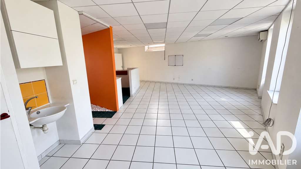 Vente bureaux de 153m² à Bourg-Saint-Andéol