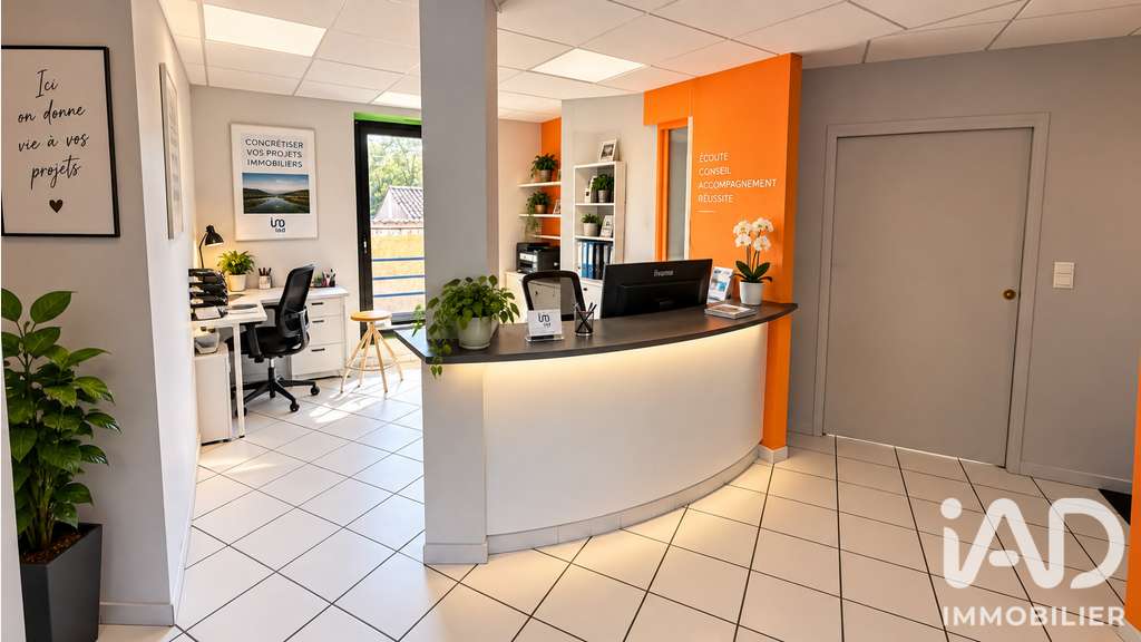 Vente bureaux de 153m² à Bourg-Saint-Andéol