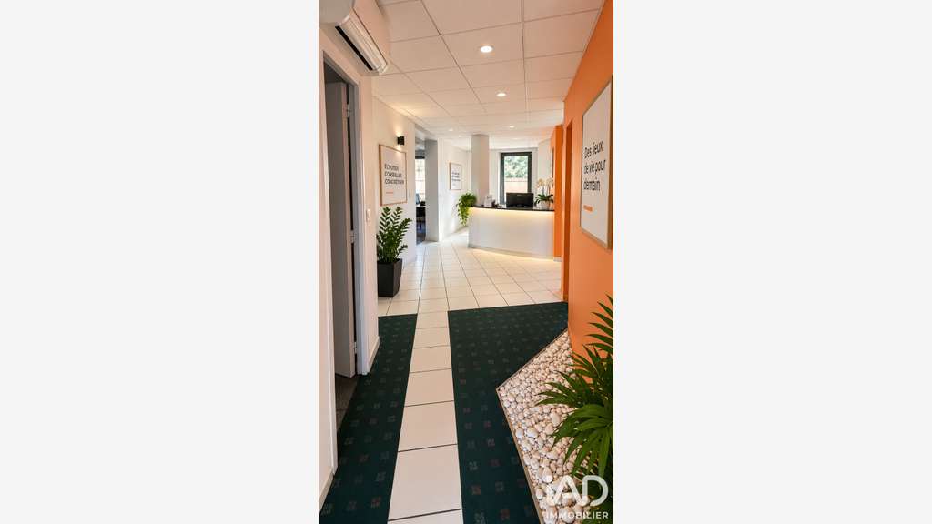 Vente bureaux de 153m² à Bourg-Saint-Andéol