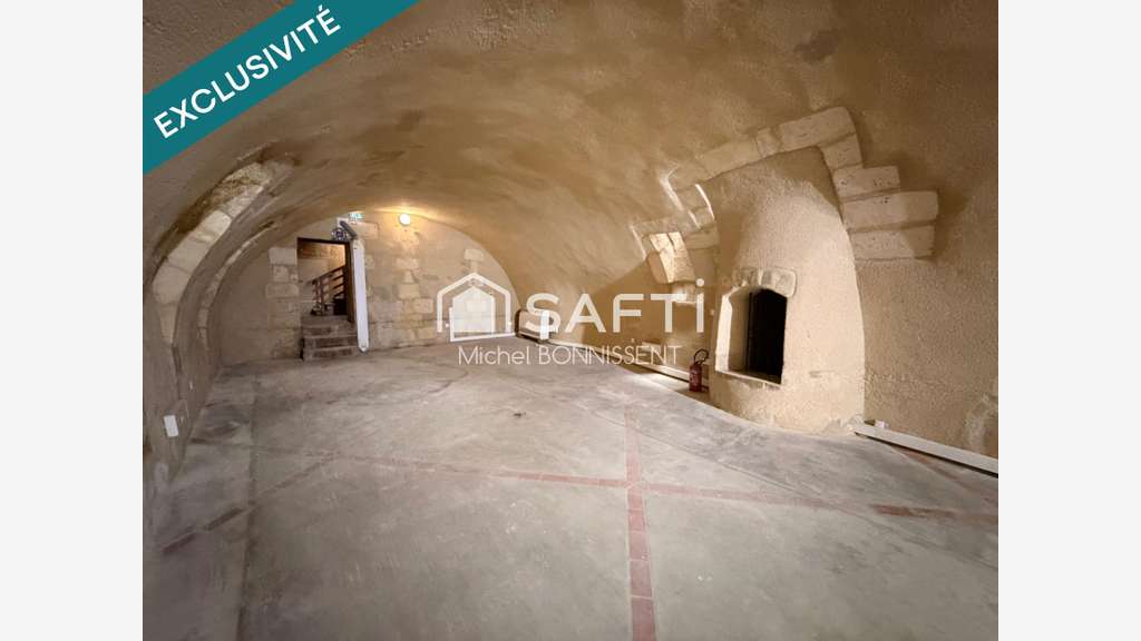 Vente local commercial 180m² hyper centre Bourges