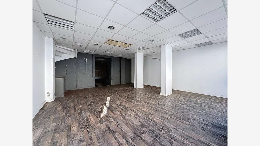 Vente local commercial de 237m² à Bourgoin-Jallieu