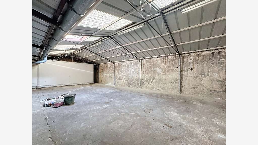 Vente local commercial de 237m² à Bourgoin-Jallieu