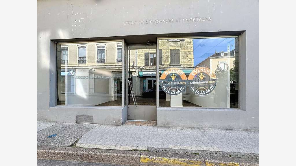 Vente local commercial de 237m² à Bourgoin-Jallieu