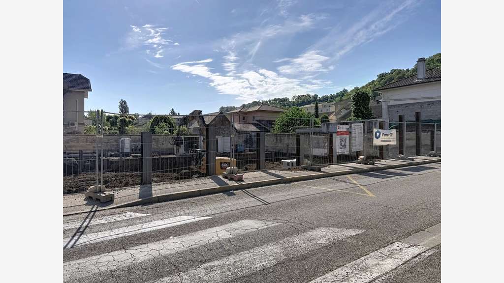 À vendre locaux pro neufs 133m² à Bourgoin-Jallieu