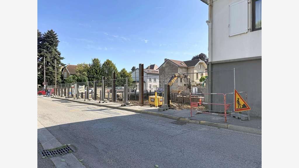 À vendre locaux pro neufs 133m² à Bourgoin-Jallieu