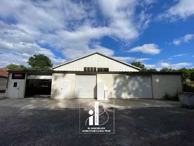 Local commercial 375m² à 10mn de Fontainebleau