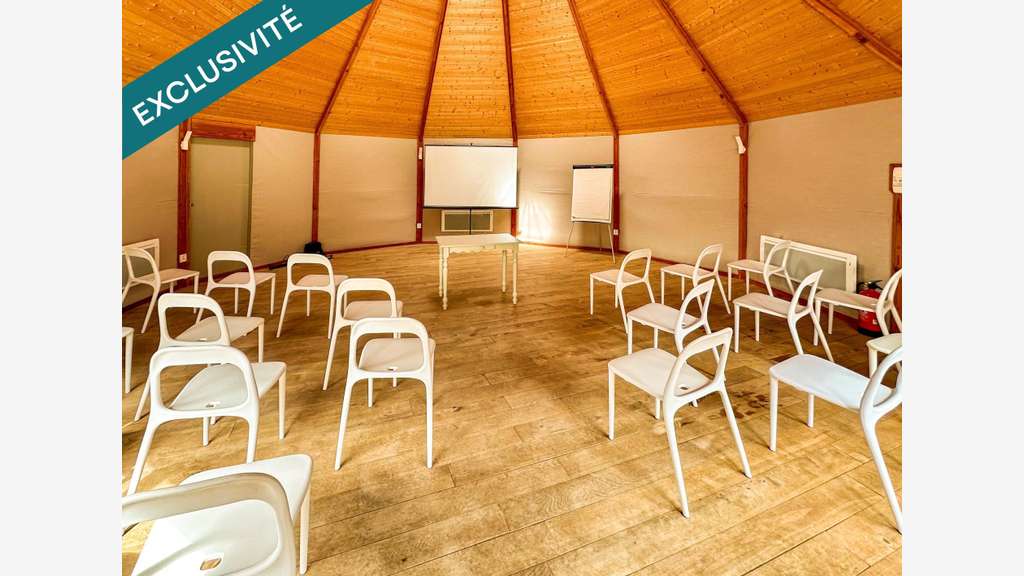 Vente domaine touristique avec spa et yourtes.