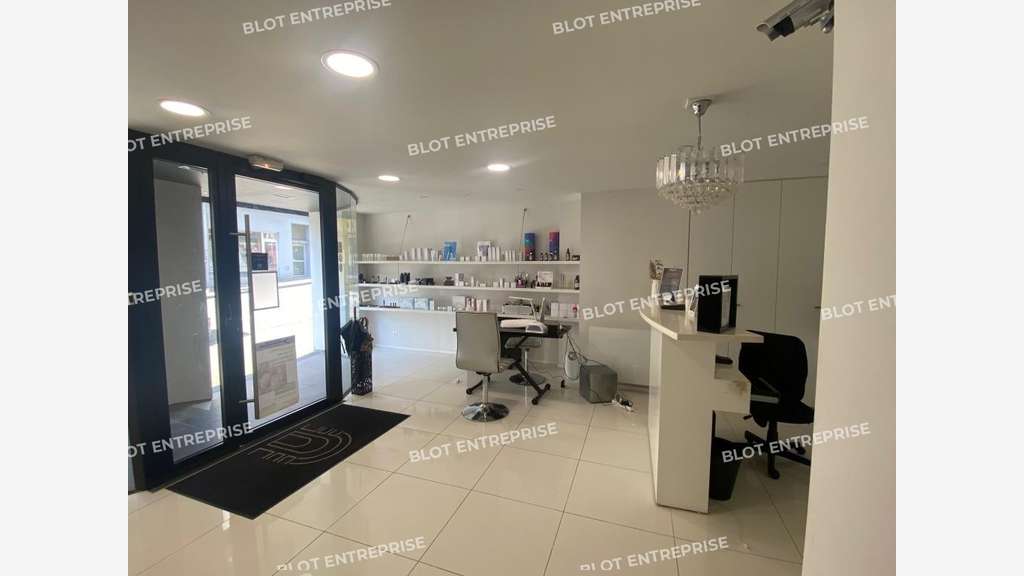 A vendre local commercial de 227m² à Brest Halles