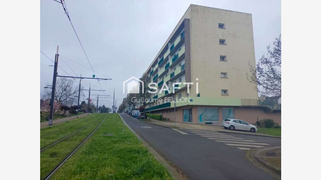 Vente local commercial 131m² à Brest Recouvrance