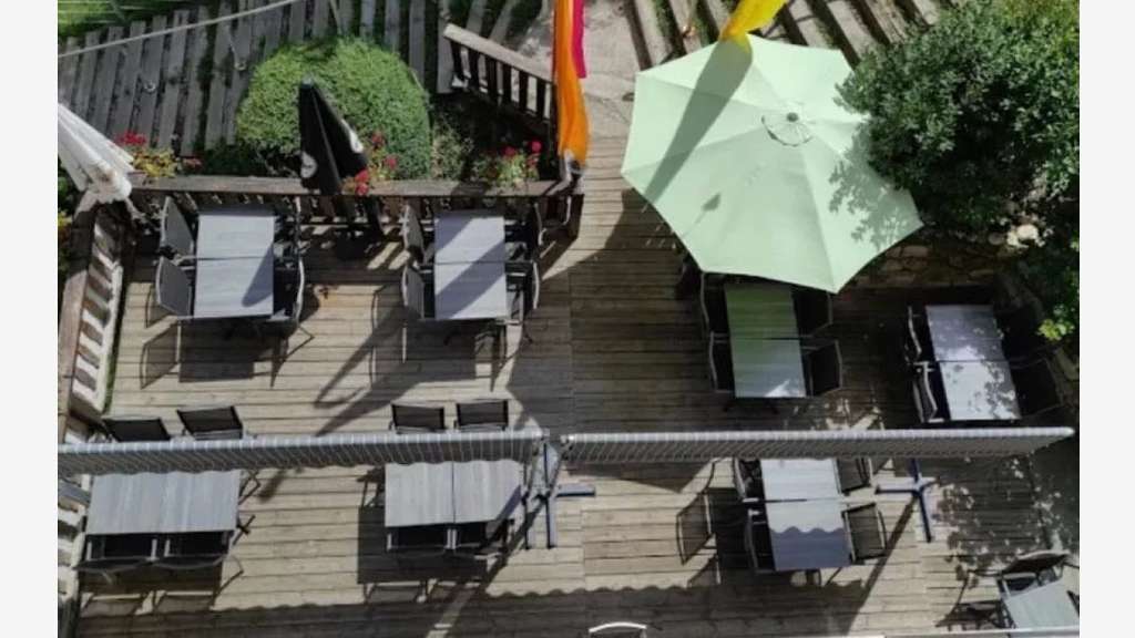 Vente murs restauration à Brides-les-Bains