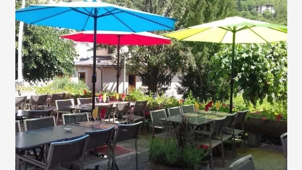 Vente murs restauration à Brides-les-Bains