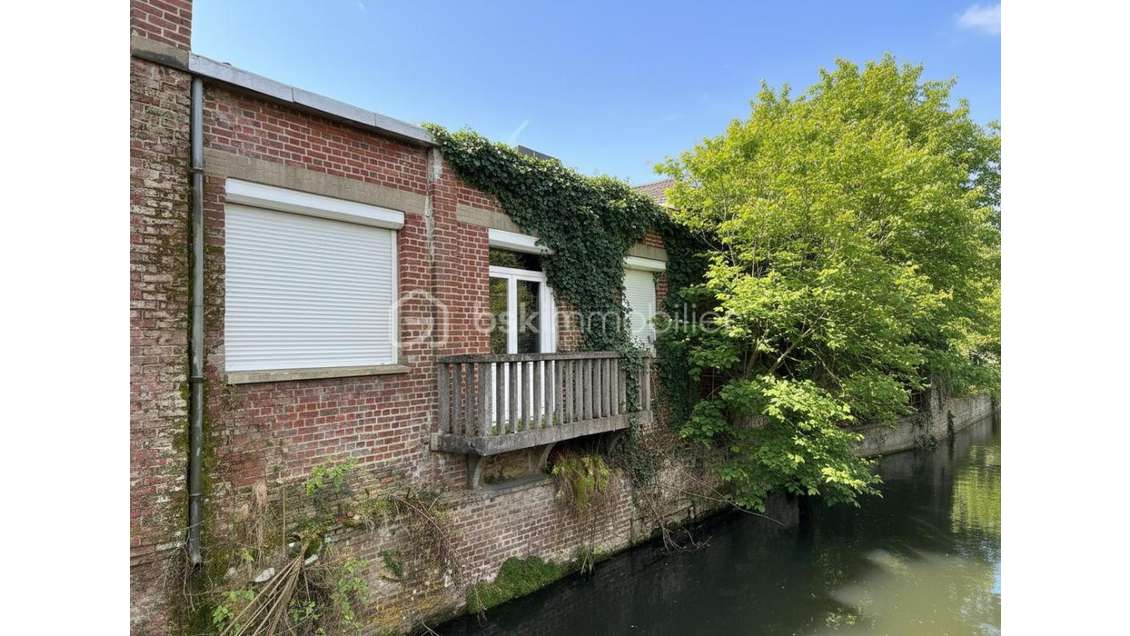 Vente local commercial de 220m² à Brionne centre