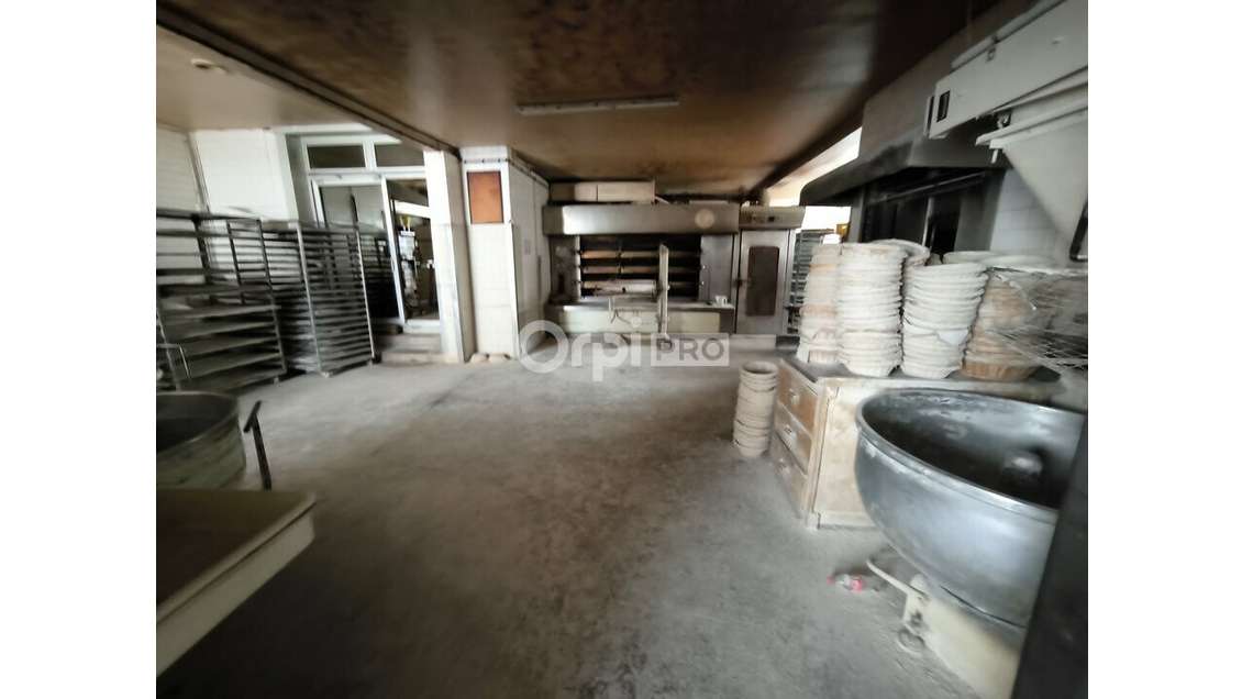 Vente local 502m² à Brive centre Zola