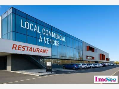 Local commercial 550m² à vendre à Bruges A63