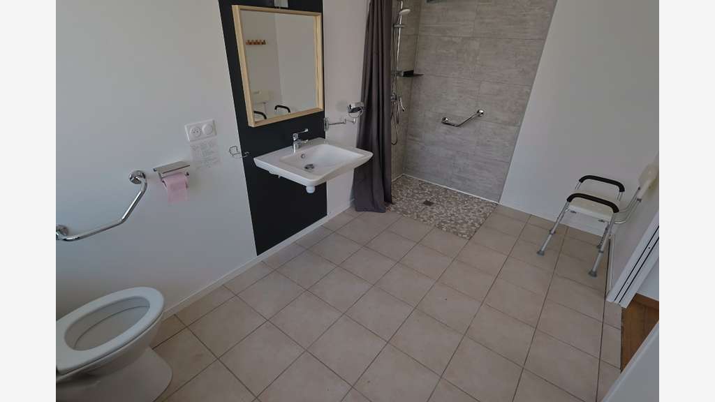 Local/bureau 22.43m² à vendre Bussang centre (88)