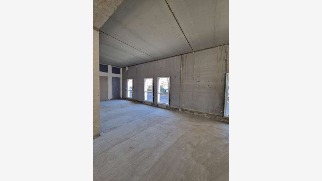 A vendre local commercial ou bureaux 260m² à Caen