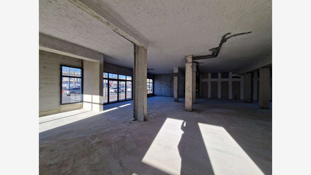 A vendre local commercial ou bureaux 260m² à Caen