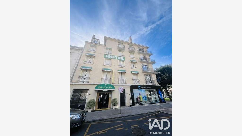 Vente murs hôtel de 373m² à Caen centre