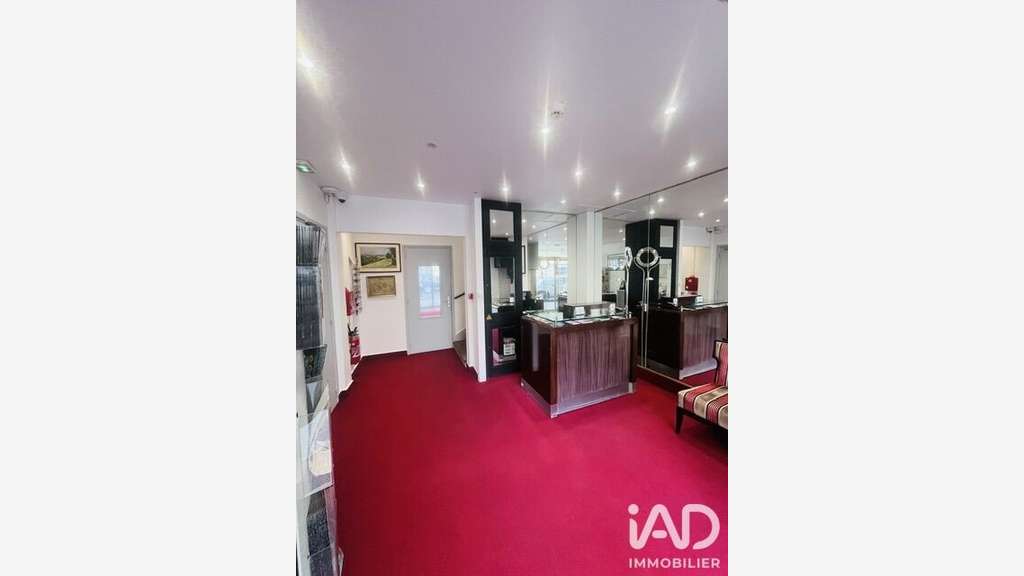 Vente murs hôtel de 373m² à Caen centre