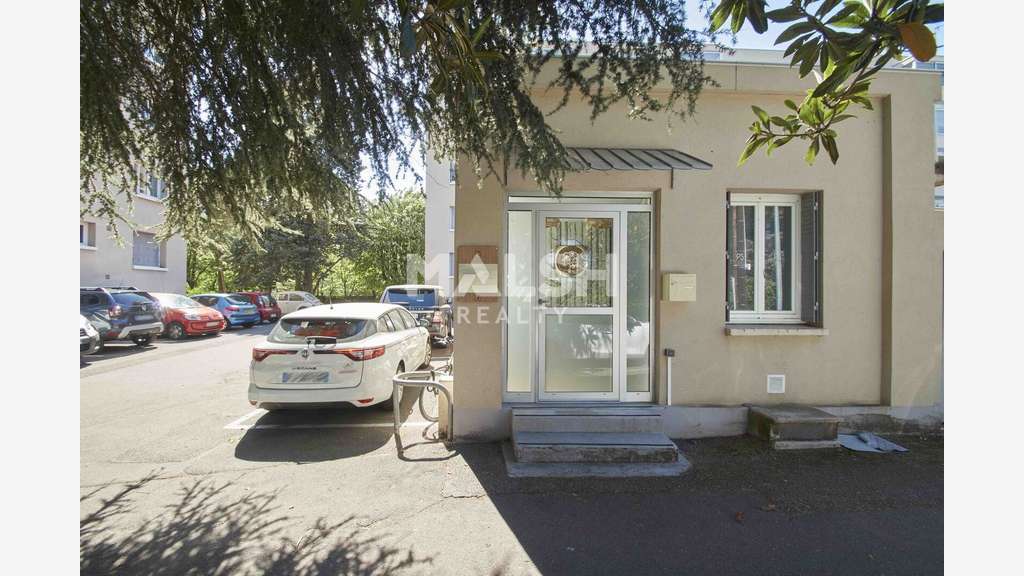À vendre local commercial 90m² à Caluire-et-Cuire