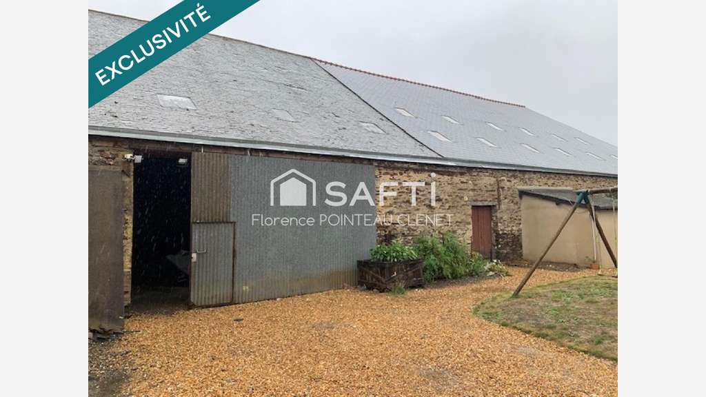 LOCAL COMMERCIAL 800 M2 (Commerce et stockage)