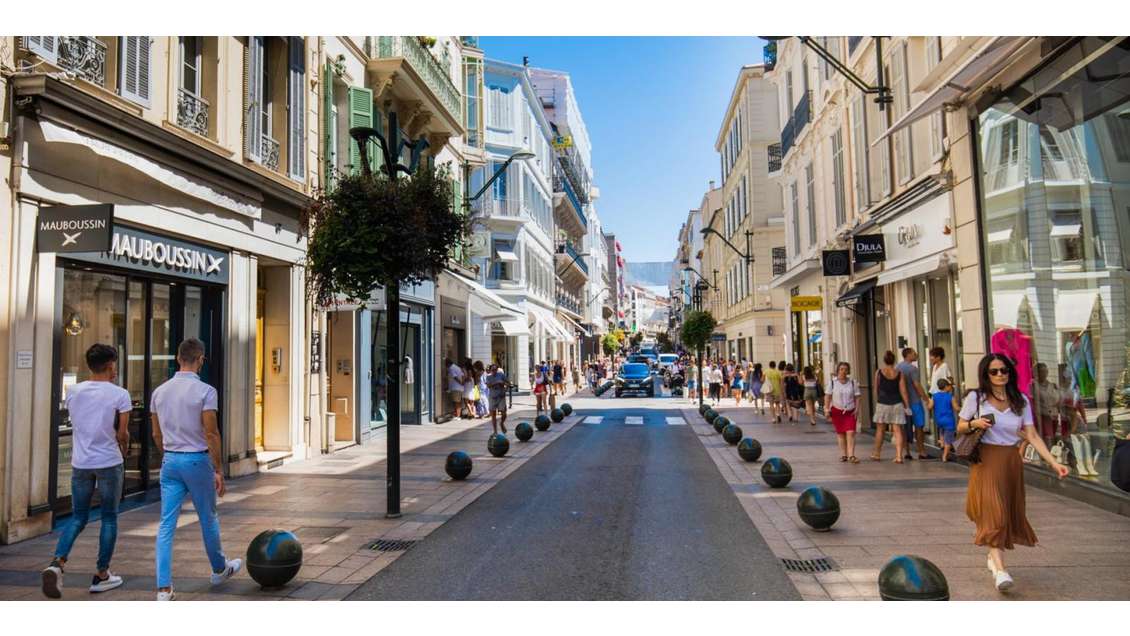 CANNES SECTEUR RECHERCHÉ / PROXIMITÉ BANANE FONDS