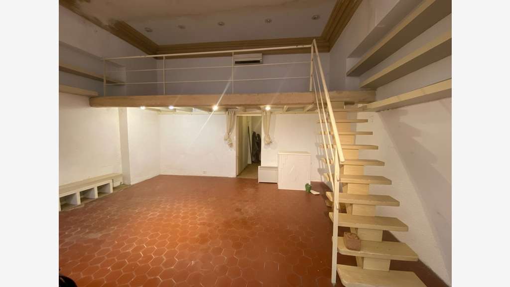 AV local commercial 36m² à Carcès belle visibilité