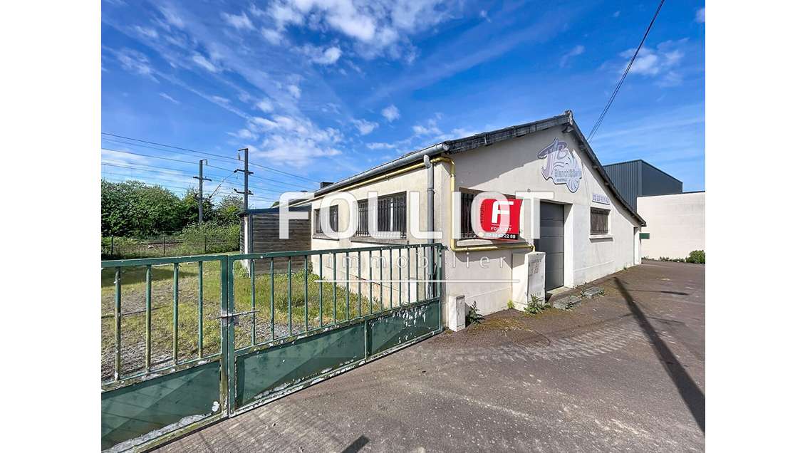 Vente murs de 300m² à Carentan Les Marais 