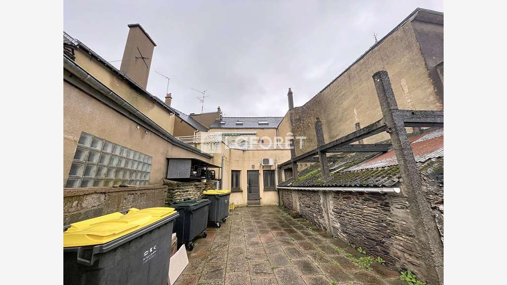 Vente immeuble commercial de 180m² à Carentoir