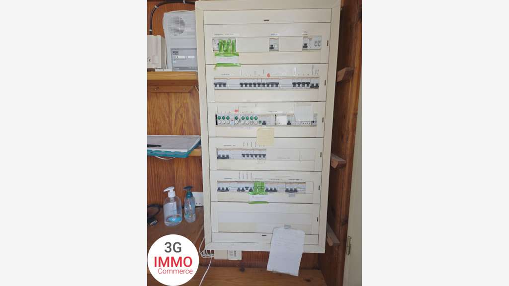 Vente local commercial de 340m² à Carhaix-Plouguer