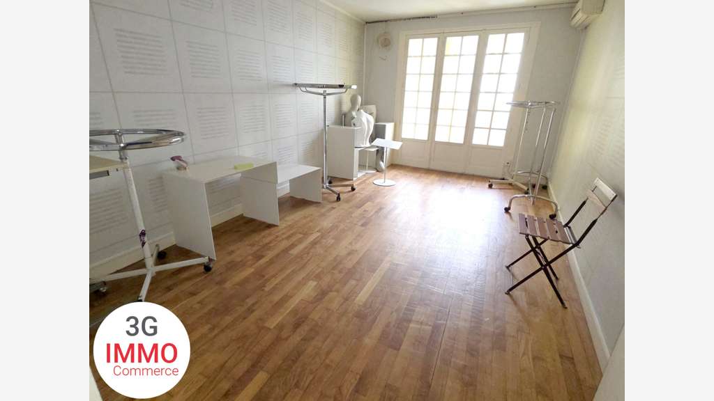 Vente local Commercial de 160m² à Carhaix-plouguer