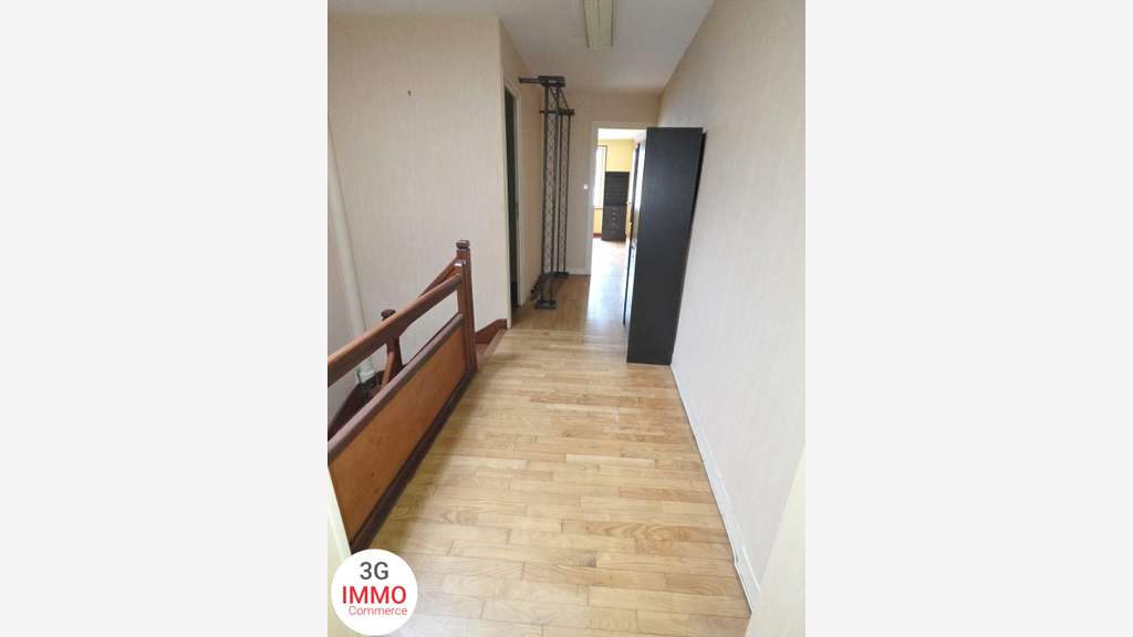 Vente local Commercial de 160m² à Carhaix-plouguer
