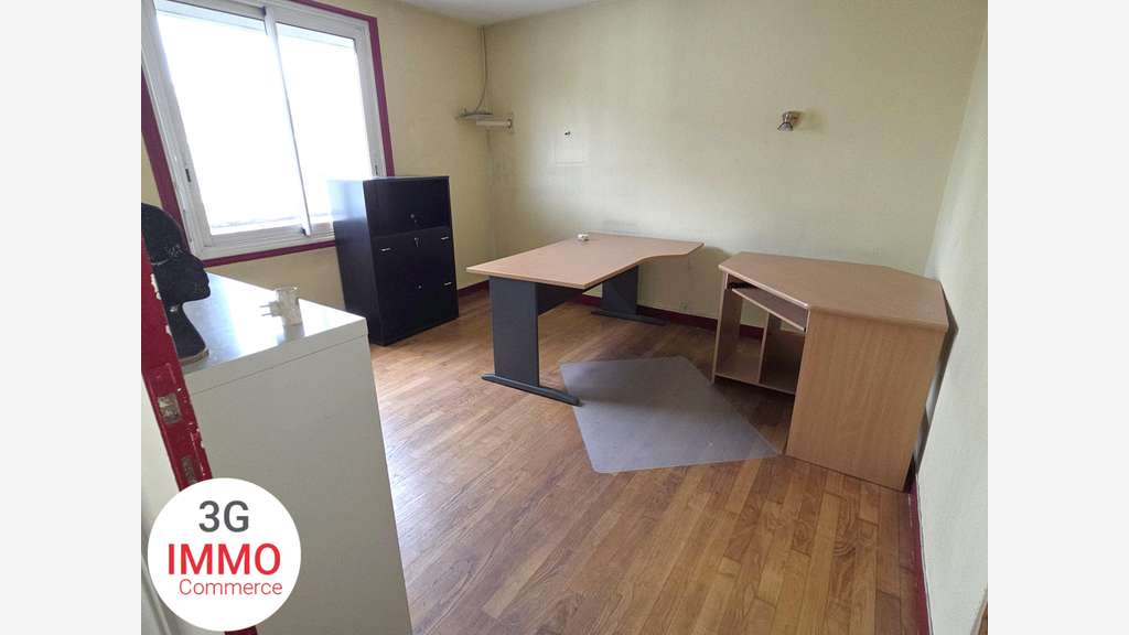 Vente local Commercial de 160m² à Carhaix-plouguer