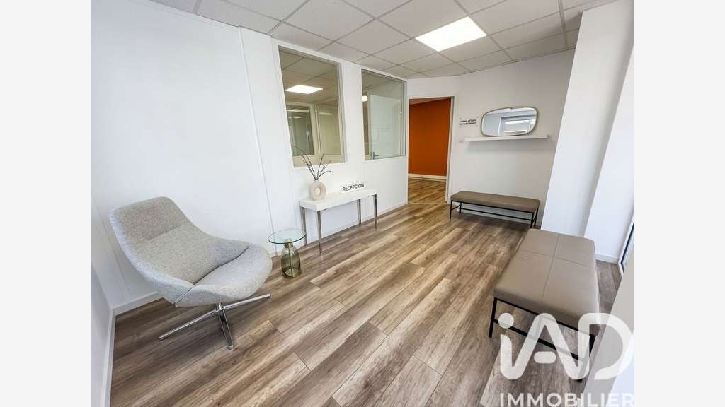 Vente local commercial de 49m² à Carqueiranne