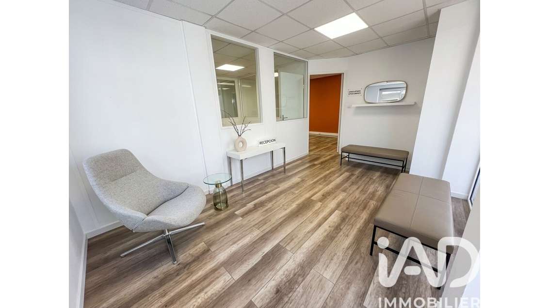 Vente local commercial de 49m² à Carqueiranne