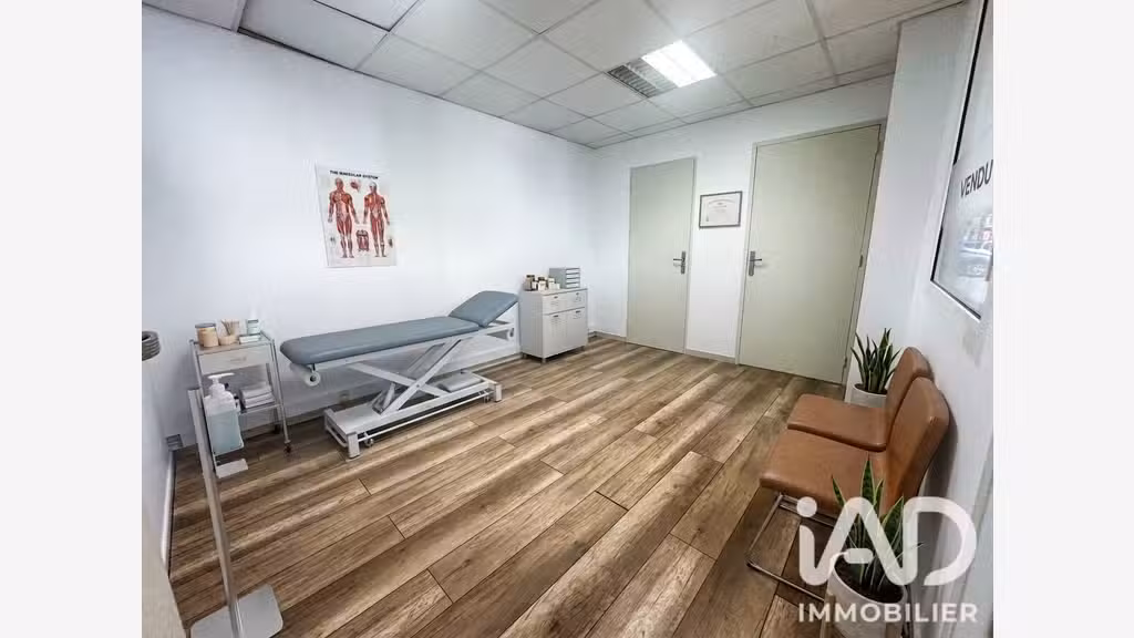 Vente local commercial de 49m² à Carqueiranne