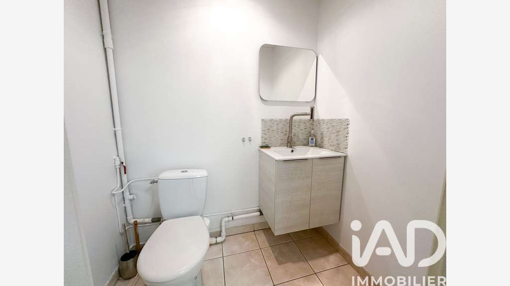 Vente local commercial de 49m² à Carqueiranne