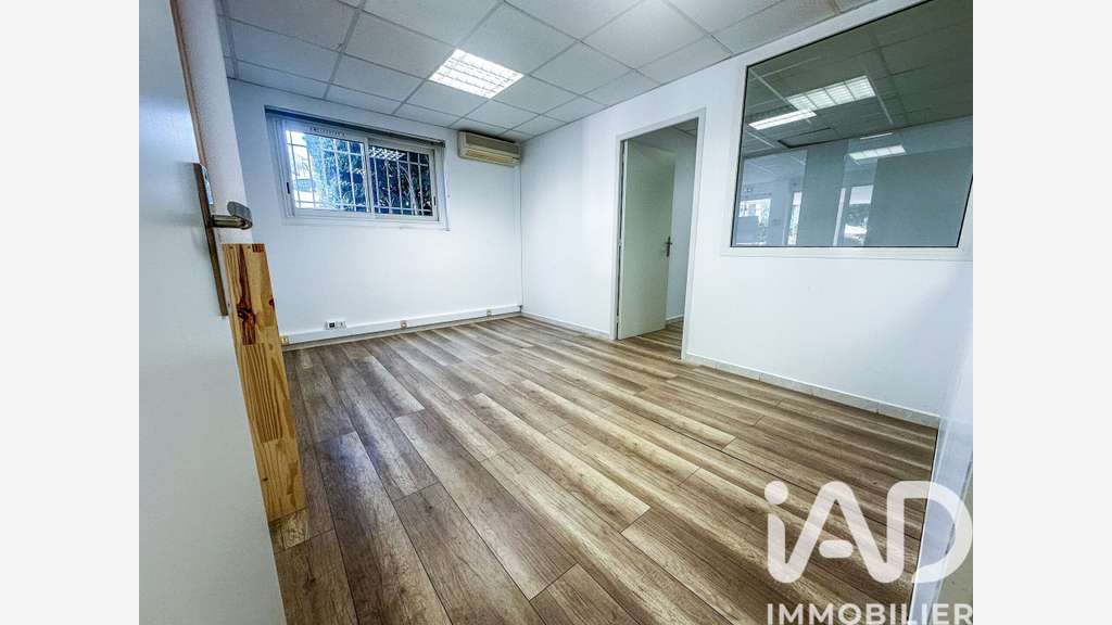 Vente local commercial de 49m² à Carqueiranne
