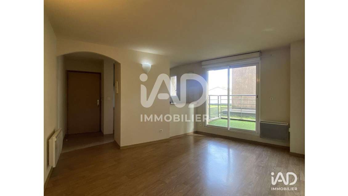 Local commercial à Castelginest