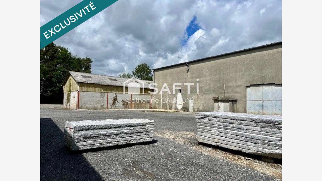 Vente ensemble de locaux industriels à Lacrouzette