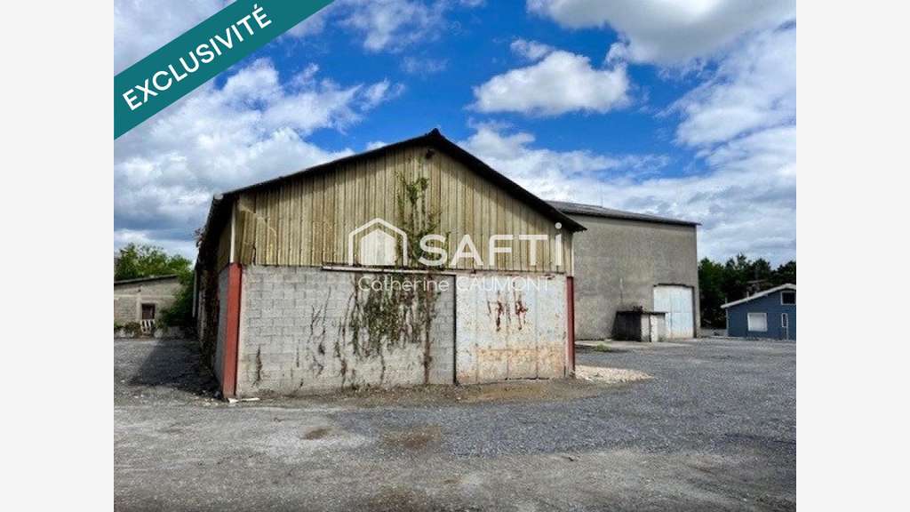 Vente ensemble de locaux industriels à Lacrouzette