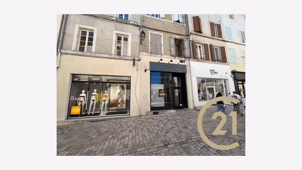 Murs libres 110m² à vendre rue piétonne de Castres