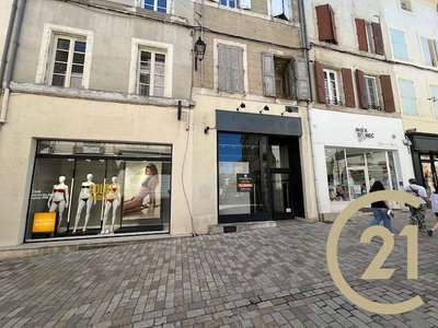 Murs libres 110m² à vendre rue piétonne de Castres