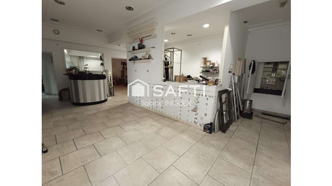 LOCAL COMMERCIAL + APPARTEMENT RENOVE