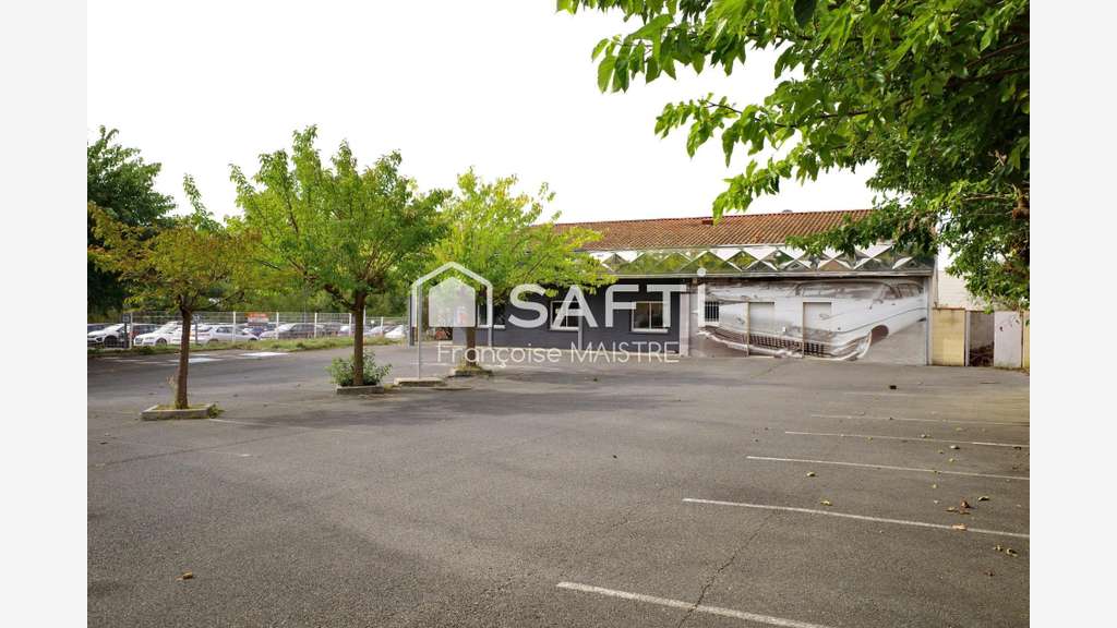 Vente local commercial de 400m² empl N°1 à Castres