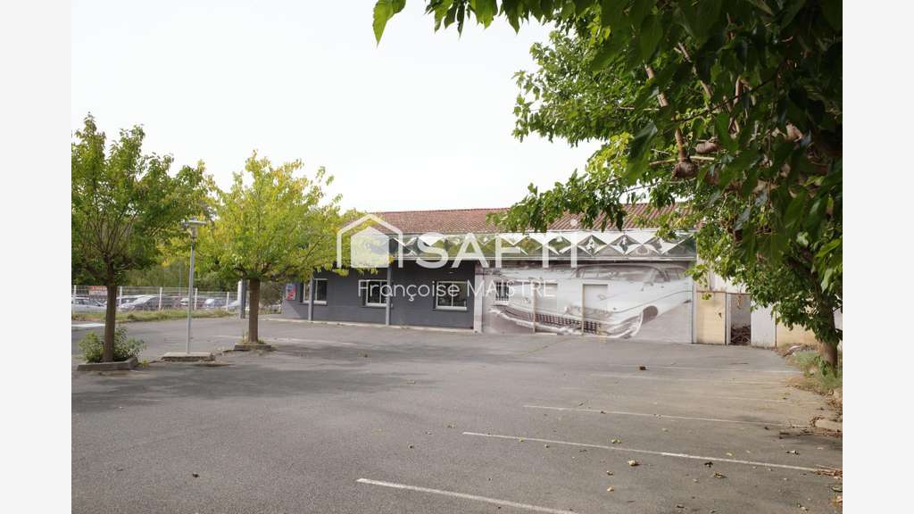 Vente local commercial de 400m² empl N°1 à Castres